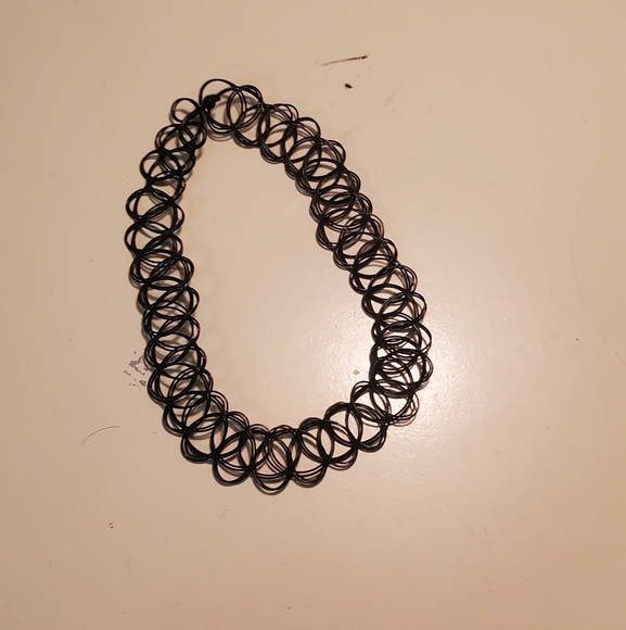 Necklace/choker/bracelet pack!! - Picture 2 of 9